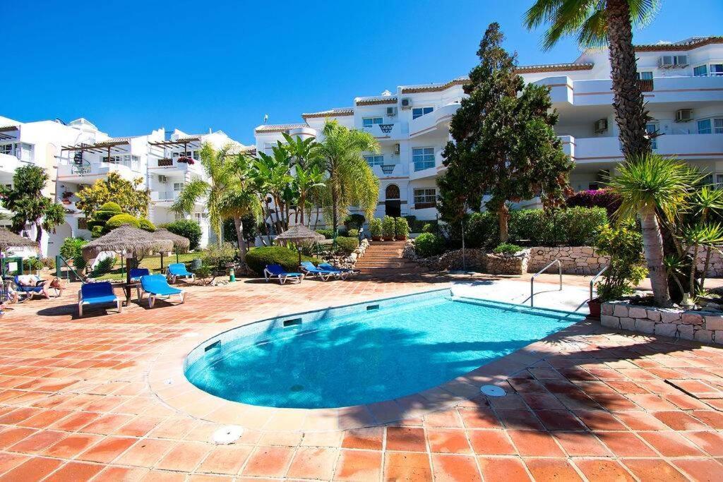 Stylish One Bed Apartment At Matchroom Country Club Fuengirola Extérieur photo